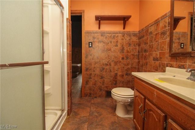 5683 Chestnut Ridge Road, Hubbard, OH 44425