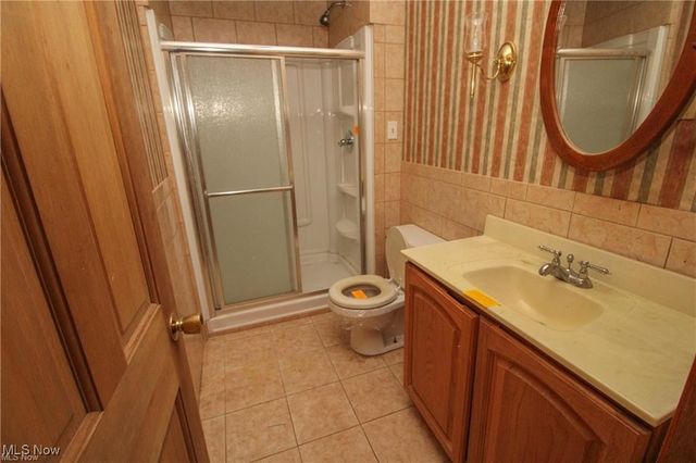 5683 Chestnut Ridge Road, Hubbard, OH 44425