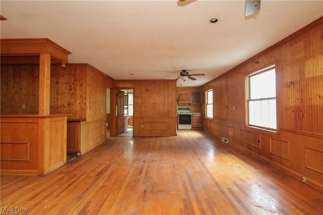 5683 Chestnut Ridge Road, Hubbard, OH 44425