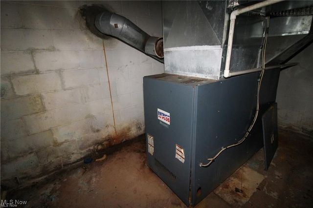 5683 Chestnut Ridge Road, Hubbard, OH 44425