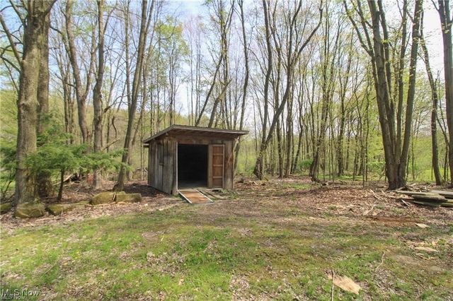 5683 Chestnut Ridge Road, Hubbard, OH 44425