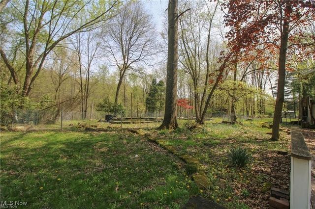 5683 Chestnut Ridge Road, Hubbard, OH 44425