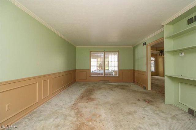 5683 Chestnut Ridge Road, Hubbard, OH 44425