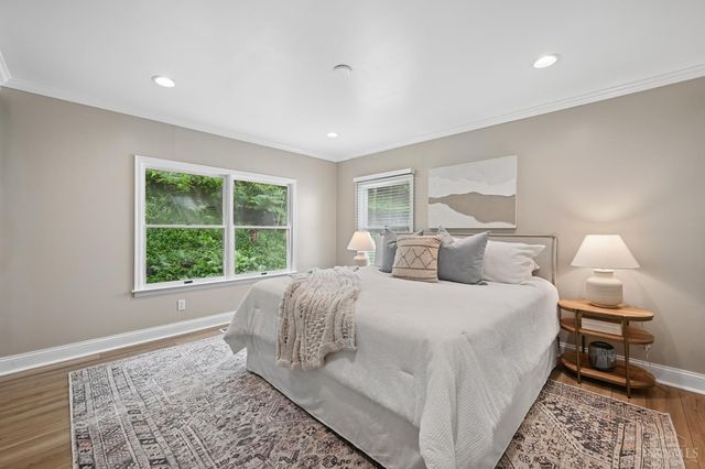 3395 Ault View Avenue, Cincinnati, OH 45208