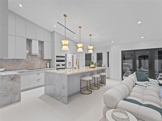 3209 SW 142nd Place, Miami, FL 33175