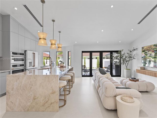 3209 SW 142nd Place, Miami, FL 33175