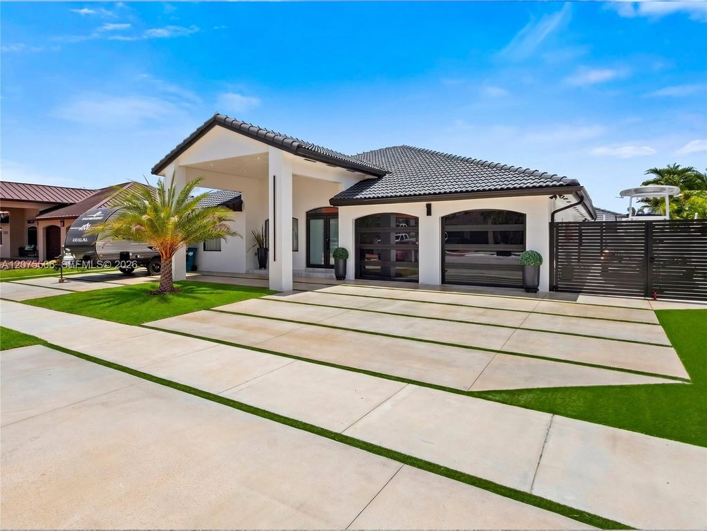 3209 SW 142nd Place, Miami, FL 33175