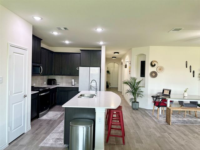 10922 Autry Ridge Lane, Aubrey, TX 76227