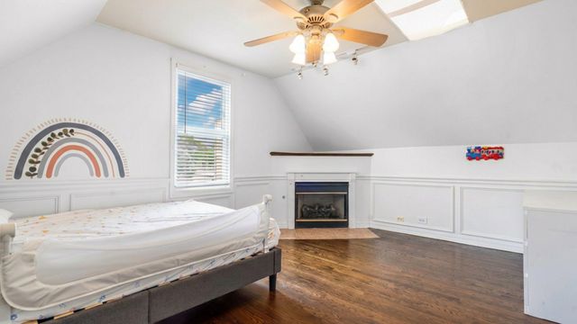 4738 N Springfield Avenue, Chicago, IL 60625