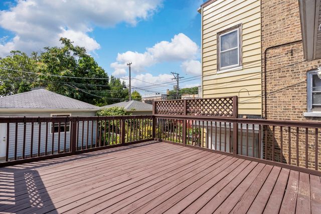 4738 N Springfield Avenue, Chicago, IL 60625