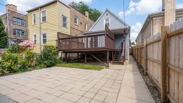 4738 N Springfield Avenue, Chicago, IL 60625