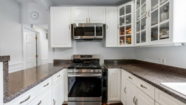 4738 N Springfield Avenue, Chicago, IL 60625