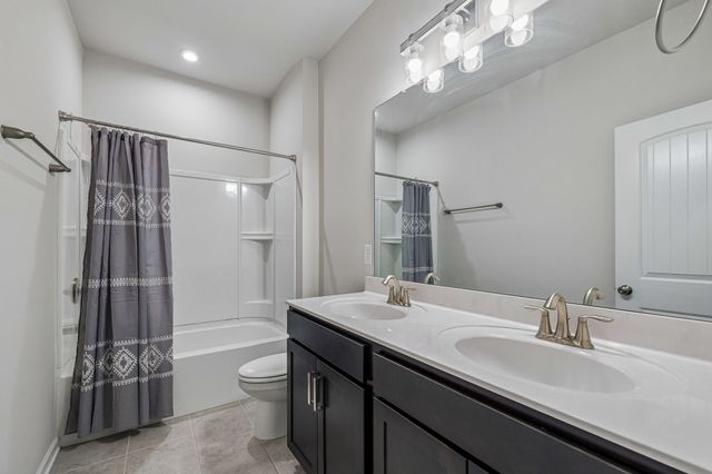 2845 Suzanne Landon Dr, Murfreesboro, TN 37130