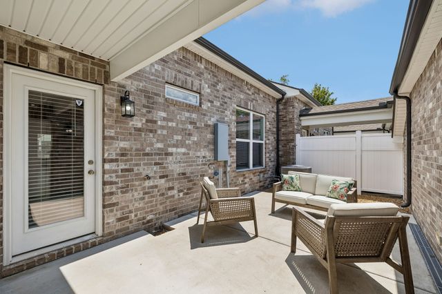 2845 Suzanne Landon Dr, Murfreesboro, TN 37130