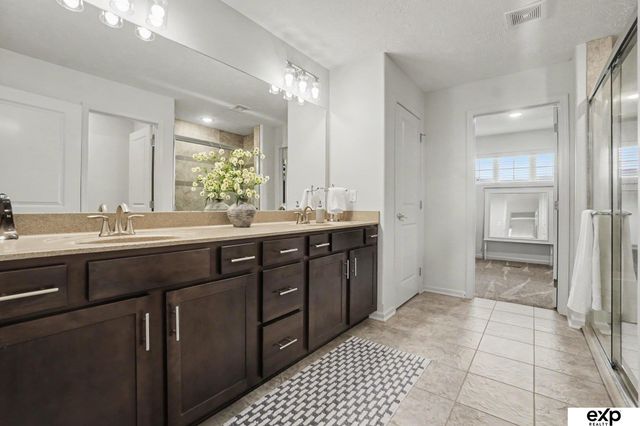 17022 Centennial Road, Omaha, NE 68136