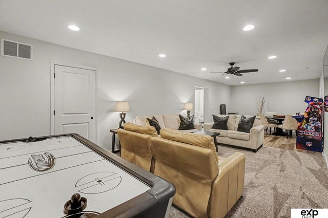 17022 Centennial Road, Omaha, NE 68136