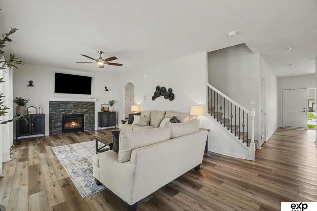 17022 Centennial Road, Omaha, NE 68136