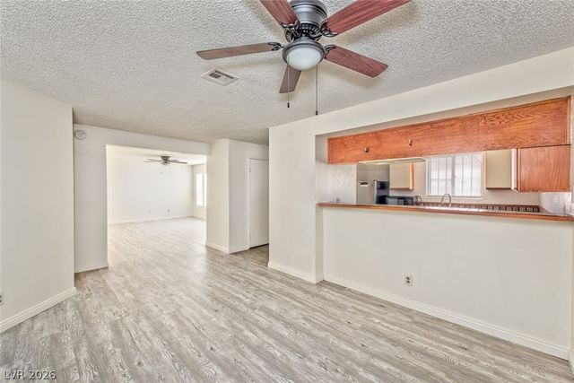 2080 Karen Avenue B63, Las Vegas, NV 89169