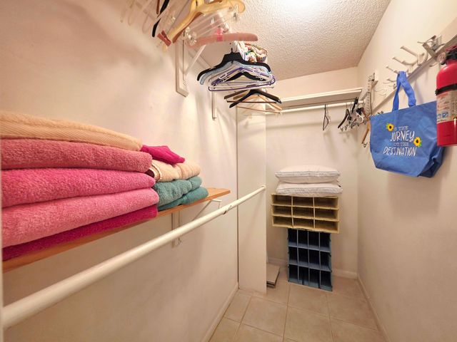 719 Flanders O, Delray Beach, FL 33484