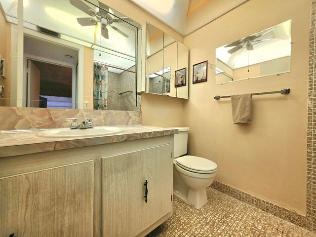 719 Flanders O, Delray Beach, FL 33484