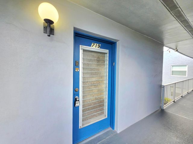 719 Flanders O, Delray Beach, FL 33484