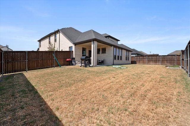 161 Camp Fire Drive, Waxahachie, TX 75165
