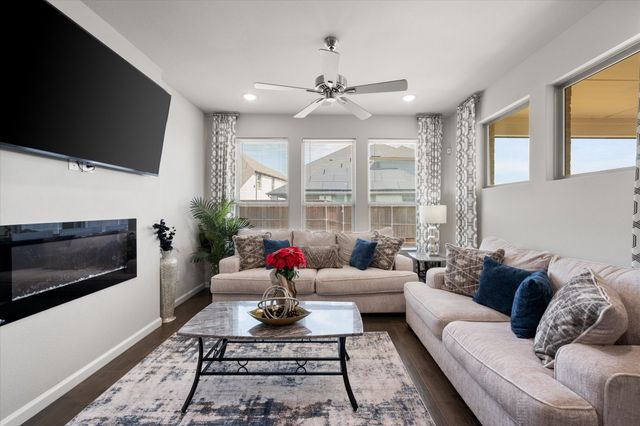 161 Camp Fire Drive, Waxahachie, TX 75165
