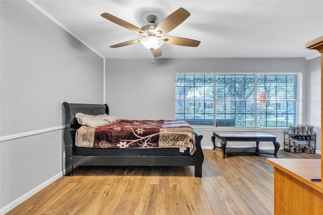 2207 Mockingbird Lane, Baytown, TX 77520