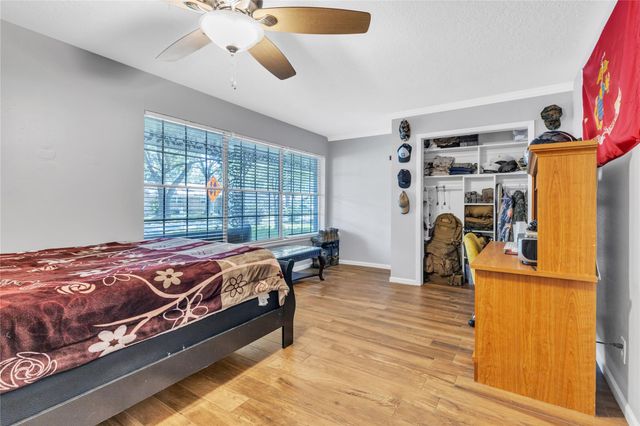 2207 Mockingbird Lane, Baytown, TX 77520