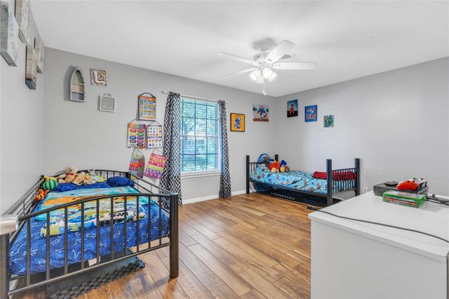 2207 Mockingbird Lane, Baytown, TX 77520