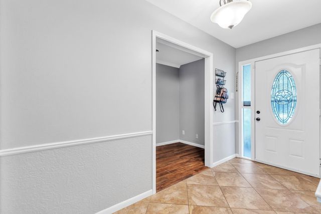 2207 Mockingbird Lane, Baytown, TX 77520