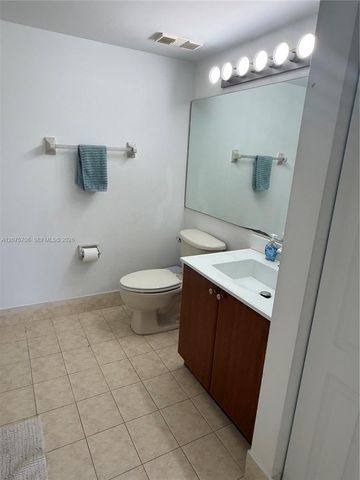 4974 NW 97th Place 310, Doral, FL 33178