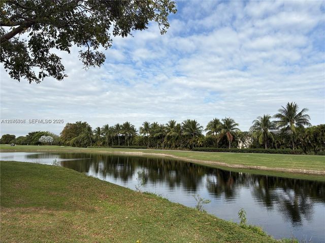 4974 NW 97th Place 310, Doral, FL 33178