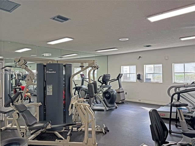 4974 NW 97th Place 310, Doral, FL 33178