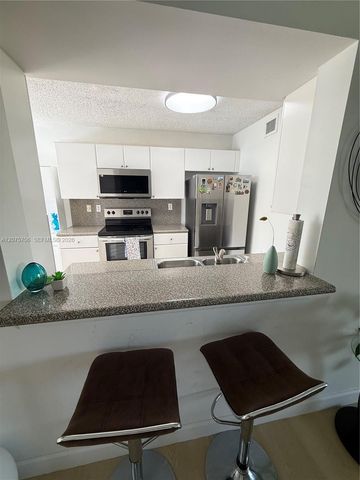 4974 NW 97th Place 310, Doral, FL 33178