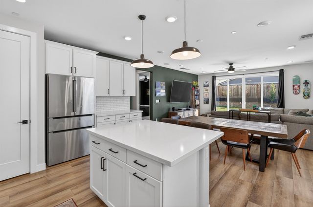 4847 Rockrose Dr, Folsom, CA 95630