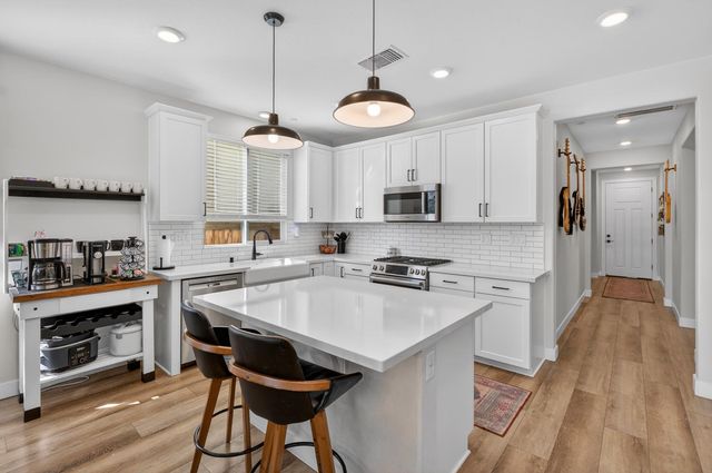 4847 Rockrose Dr, Folsom, CA 95630