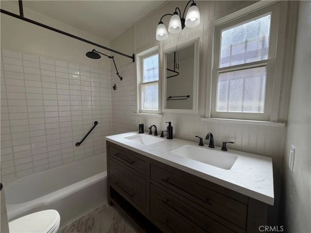 3214 W 83rd Street, Inglewood, CA 90305