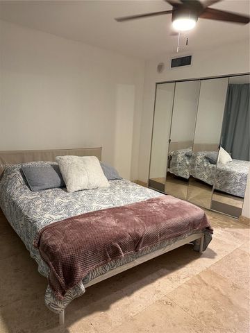 2100 Sans Souci Blvd B811, North Miami, FL 33181