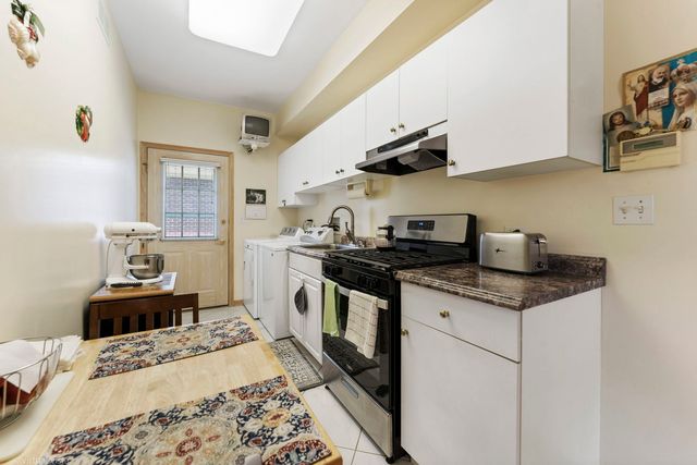 417 E Noyes Street, Arlington Heights, IL 60005