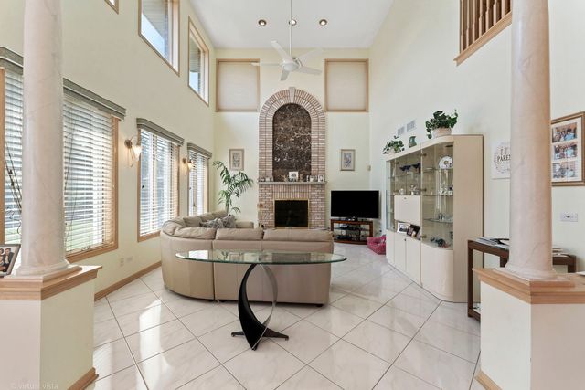 417 E Noyes Street, Arlington Heights, IL 60005