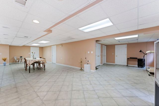 417 E Noyes Street, Arlington Heights, IL 60005