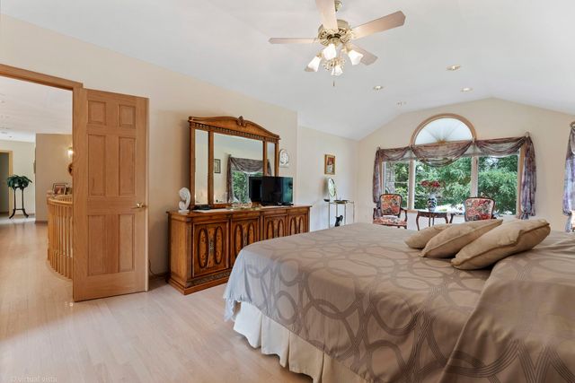 417 E Noyes Street, Arlington Heights, IL 60005