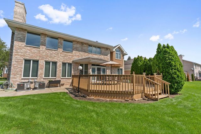417 E Noyes Street, Arlington Heights, IL 60005