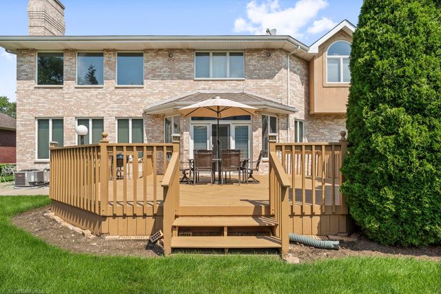 417 E Noyes Street, Arlington Heights, IL 60005