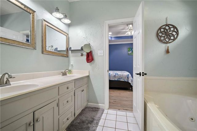 1578 Hunters Ridge Drive W, Mobile, AL 36695