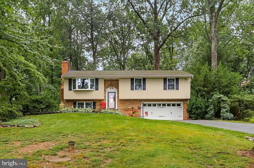 605 EAST CT, Westminster, MD 21157