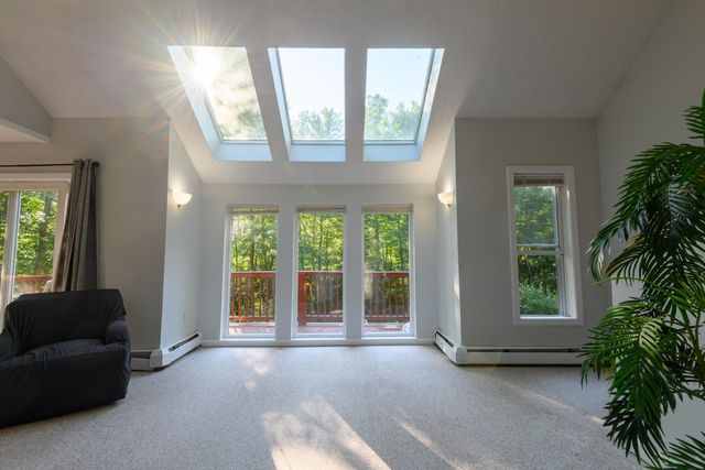 14 Checkerberry Ridge Road, Thornton, NH 03285
