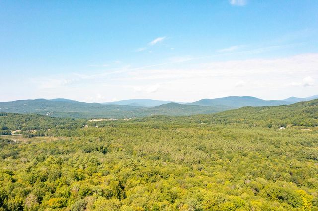 14 Checkerberry Ridge Road, Thornton, NH 03285
