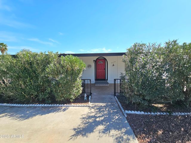 6538 W HATCHER Road, Glendale, AZ 85302